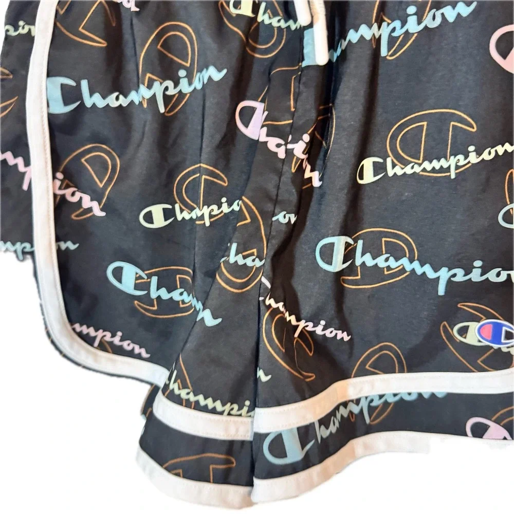 Champion drawstring against palette